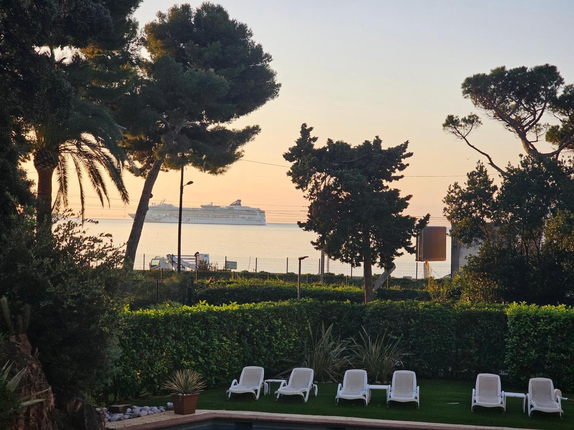 Luxotel Cannes Luaran gambar